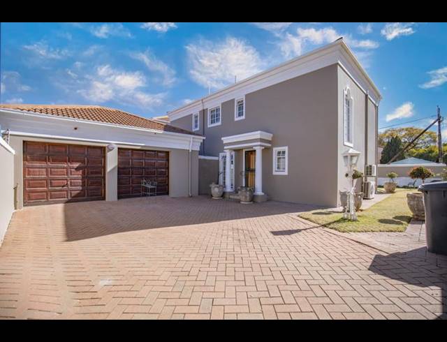 3 BEDROOM HOUSE FOR SALE IN BROOKLYN